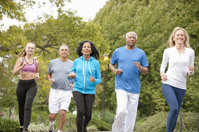 sätt vara, börjar springa, dina energinivåer, genom springa, hälsosam vikt, hittar löpande
