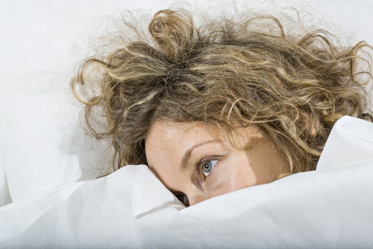 känna sömnig, bakomliggande orsaken, effektiva behandlingar, eller sömnig