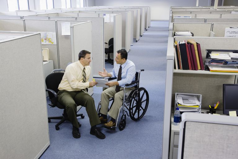 funktionshindrade medarbetare, erbjuder också, alternativa karriärspår, funktionshindrade anställda