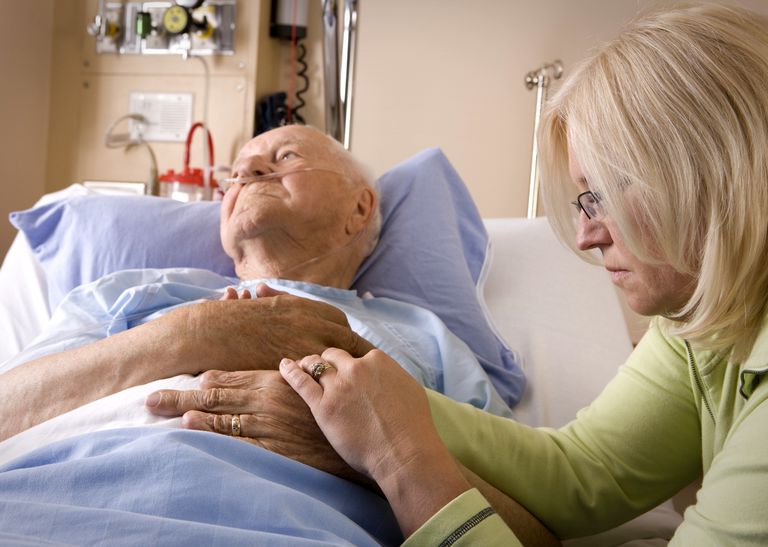hospice patienter, hospice vård, hantera symptomen, livsbegränsande sjukdomar, nära kära, patienter väljer