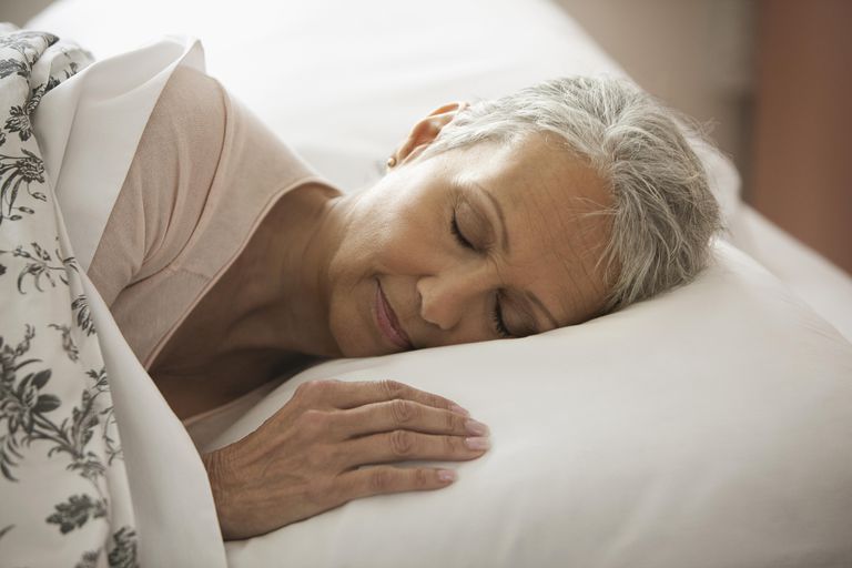 störa sömn, äldre vuxna, åldras utsöndrar, blir svårare, dessa förändringar, detta hormon