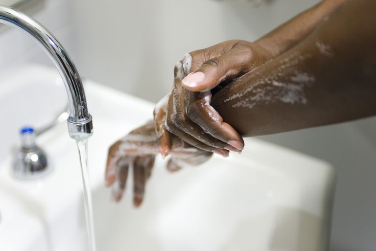 dina händer, rinnande vatten, använda pappershandduk, bakterierna mikroberna, bort från, dina händer inte