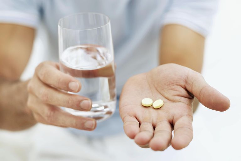 Advil Motrin, andra mediciner, eller kräkningar, risken biverkningar