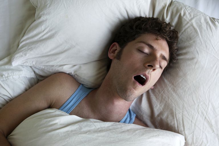 tunga snorrar, inte sover, mellan snarkning, sexuell tillfredsställelse