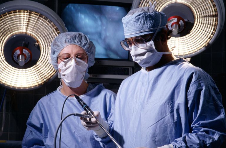 efter laparoskopi, genom laparoskopet, kirurgiskt ingrepp, operation genom, operation genom laparoskopet
